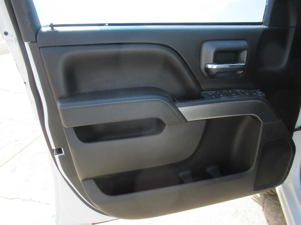 Vehicle/38588_11.jpg
