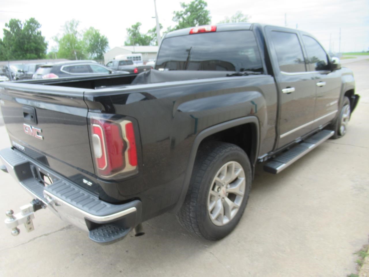 Vehicle/38772_06.jpg
