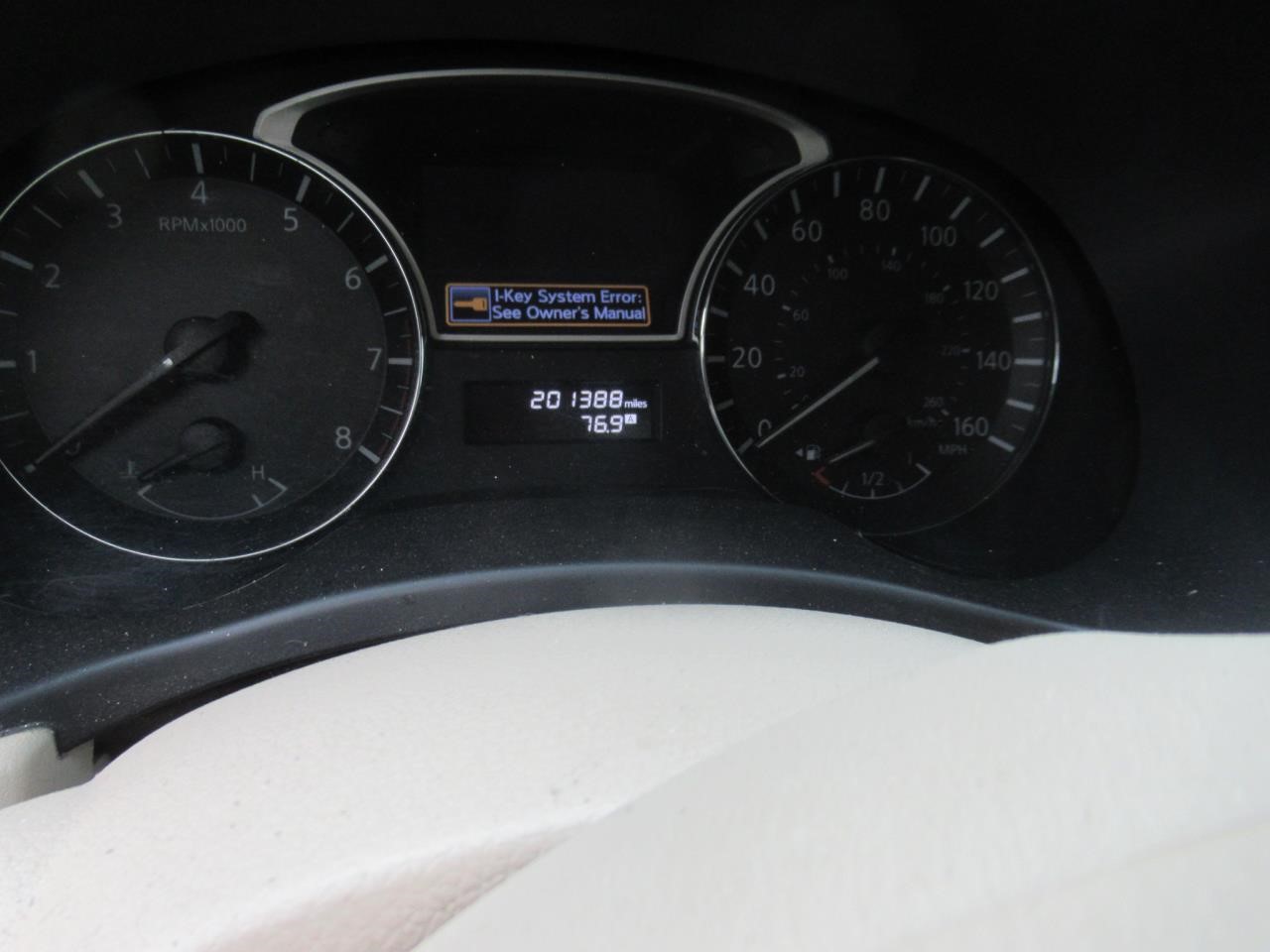 https://f005.backblazeb2.com/file/img-partshotlines-com/Inventory/OK54/Vehicle/38822_12.jpg