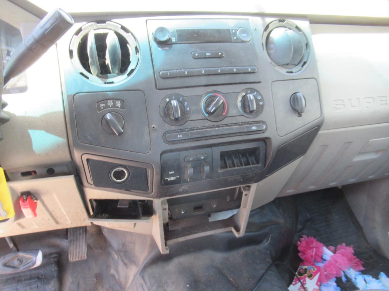 https://f005.backblazeb2.com/file/img-partshotlines-com/Inventory/OK54/Vehicle/38851_12.jpg
