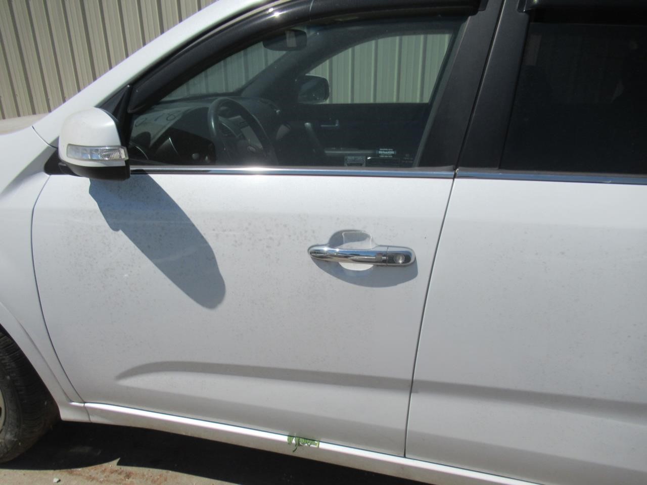 https://f005.backblazeb2.com/file/img-partshotlines-com/Inventory/OK54/Vehicle/38889_10.jpg