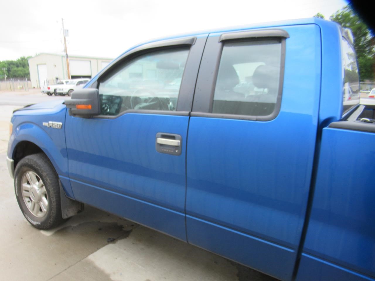 https://f005.backblazeb2.com/file/img-partshotlines-com/Inventory/OK54/Vehicle/38966_08.jpg