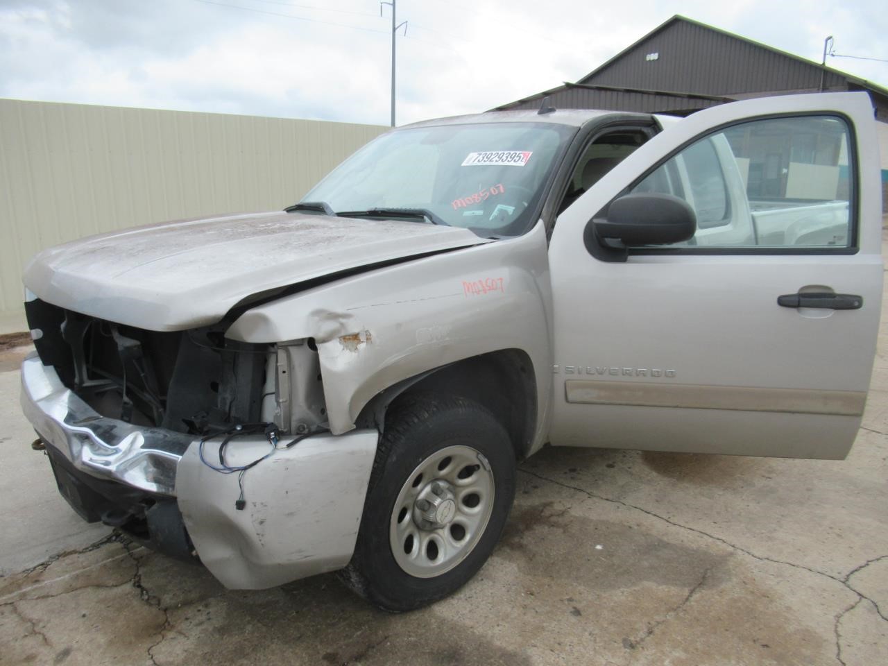 https://f005.backblazeb2.com/file/img-partshotlines-com/Inventory/OK54/Vehicle/38968_01.jpg