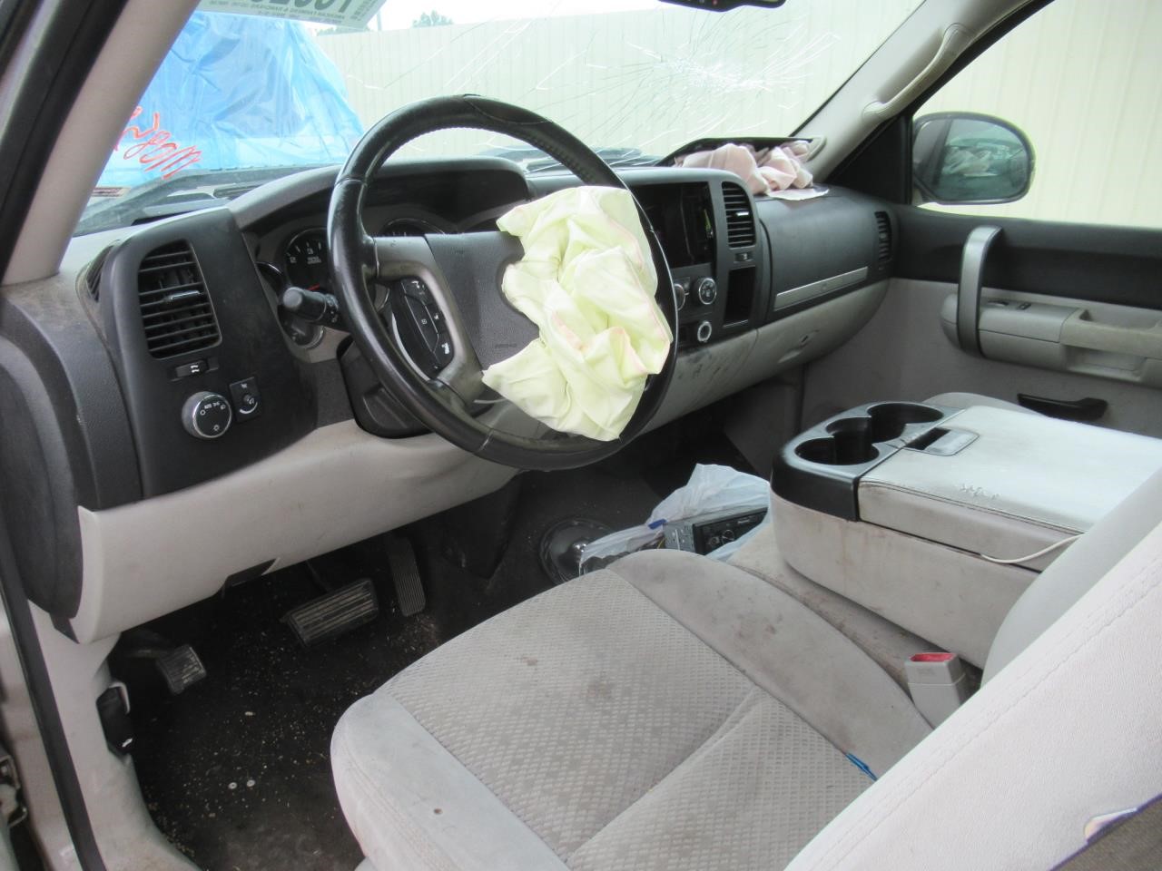 https://f005.backblazeb2.com/file/img-partshotlines-com/Inventory/OK54/Vehicle/38968_12.jpg