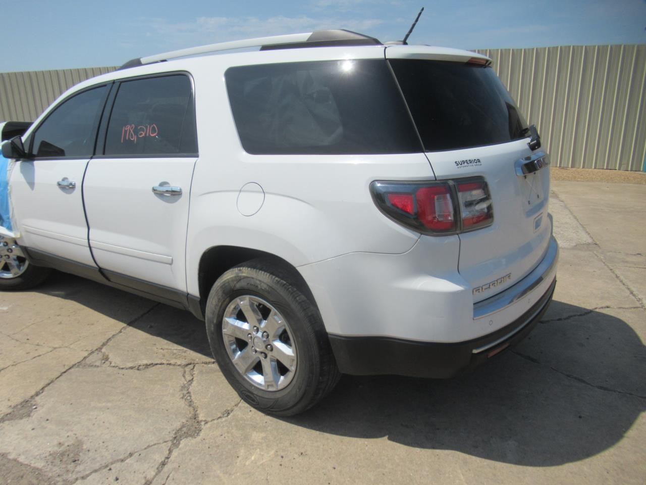 https://f005.backblazeb2.com/file/img-partshotlines-com/Inventory/OK54/Vehicle/39144_09.jpg