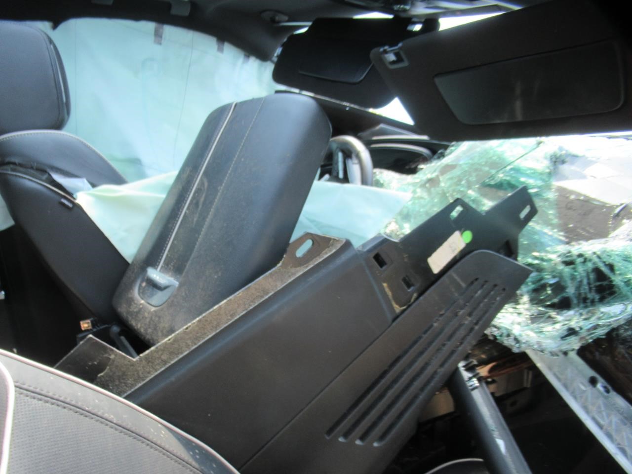 https://f005.backblazeb2.com/file/img-partshotlines-com/Inventory/OK54/Vehicle/39249_11.jpg