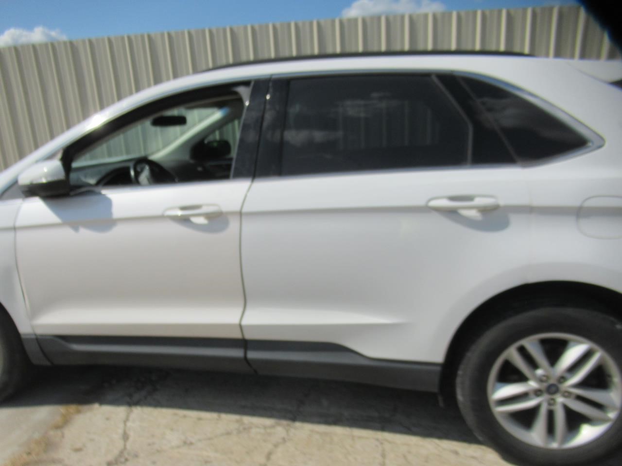 https://f005.backblazeb2.com/file/img-partshotlines-com/Inventory/OK54/Vehicle/39289_08.jpg