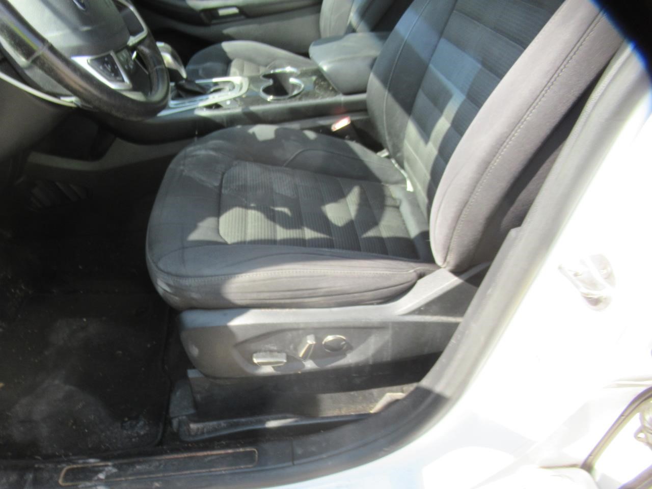 https://f005.backblazeb2.com/file/img-partshotlines-com/Inventory/OK54/Vehicle/39289_12.jpg