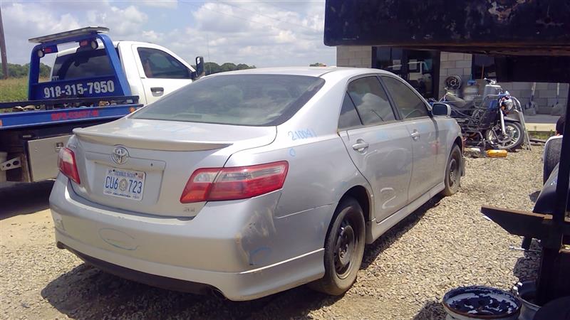 https://f005.backblazeb2.com/file/img-partshotlines-com/Inventory/OK56/Vehicle/5320_04.jpg