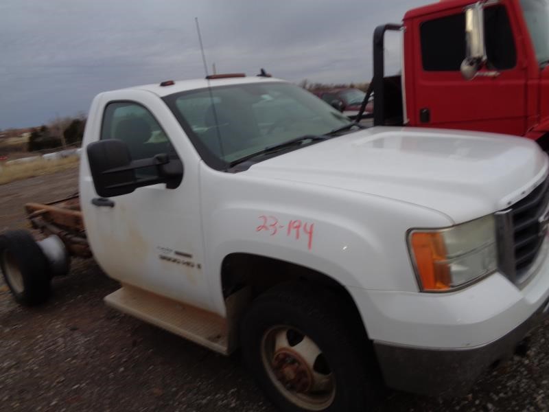 https://f005.backblazeb2.com/file/img-partshotlines-com/Inventory/OK77/Vehicle/7205_06.jpg