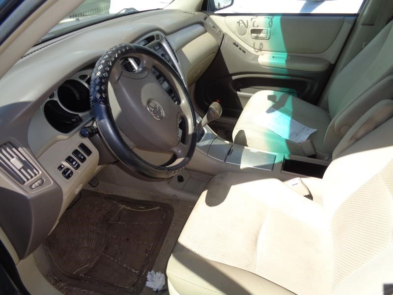 https://f005.backblazeb2.com/file/img-partshotlines-com/Inventory/OK77/Vehicle/7246_03.jpg