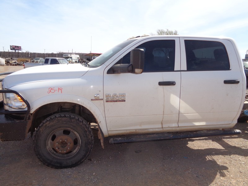 https://f005.backblazeb2.com/file/img-partshotlines-com/Inventory/OK77/Vehicle/7427_05.jpg