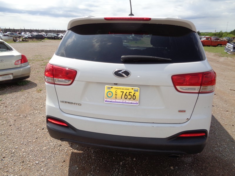 https://f005.backblazeb2.com/file/img-partshotlines-com/Inventory/OK77/Vehicle/7450_04.jpg