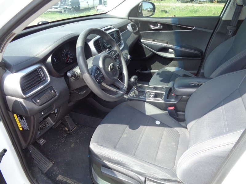 https://f005.backblazeb2.com/file/img-partshotlines-com/Inventory/OK77/Vehicle/7450_06.jpg