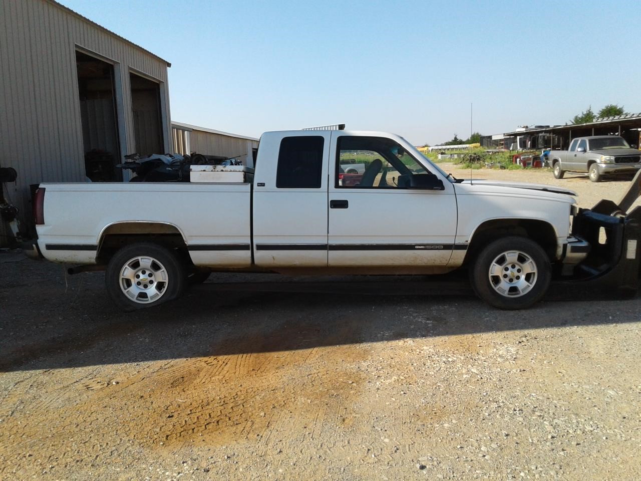 https://f005.backblazeb2.com/file/img-partshotlines-com/Inventory/OK8/Vehicle/2308_02.jpg