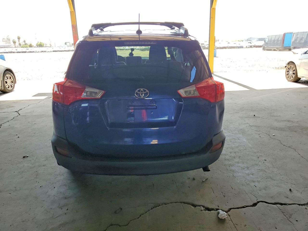g/i/c/g/b/1a534003-7d75-466a-8cef-e97b38bfc37e.jpg