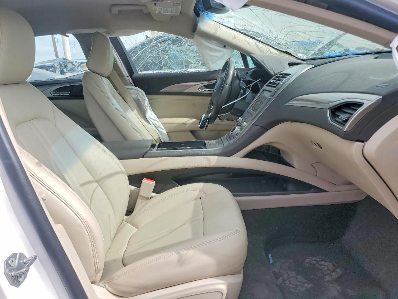 g/i/e/a/a/138a03dd-60fb-489f-ba13-e9228601b782.jpg