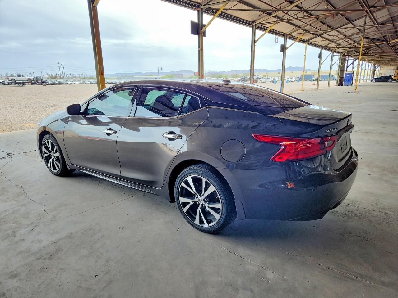 g/i/e/c/a/37bbb96b-f3a5-4e2b-97e4-6532e682c9e4.jpg