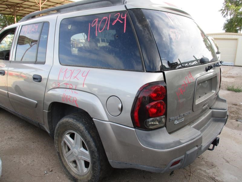 https://f005.backblazeb2.com/file/img-partshotlines-com/Inventory/SW30/Vehicle/5756_04.jpg