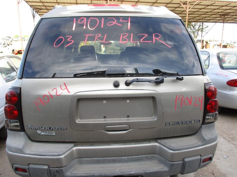https://f005.backblazeb2.com/file/img-partshotlines-com/Inventory/SW30/Vehicle/5756_05.jpg