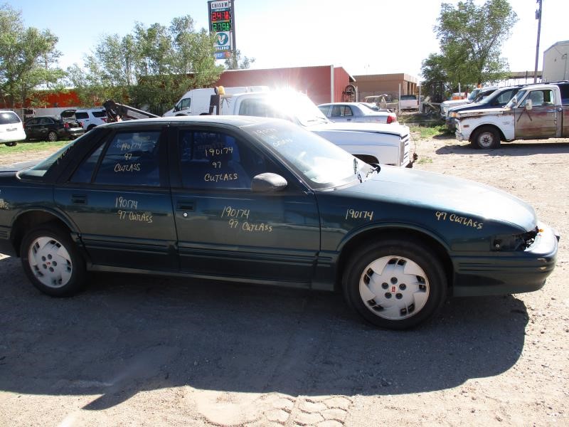 https://f005.backblazeb2.com/file/img-partshotlines-com/Inventory/SW30/Vehicle/5887_06.jpg