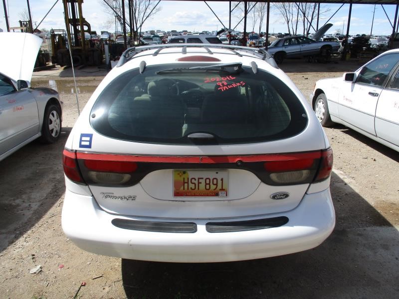 https://f005.backblazeb2.com/file/img-partshotlines-com/Inventory/SW30/Vehicle/6128_04.jpg