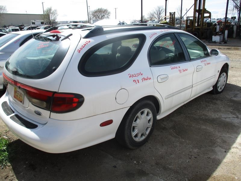 https://f005.backblazeb2.com/file/img-partshotlines-com/Inventory/SW30/Vehicle/6128_05.jpg