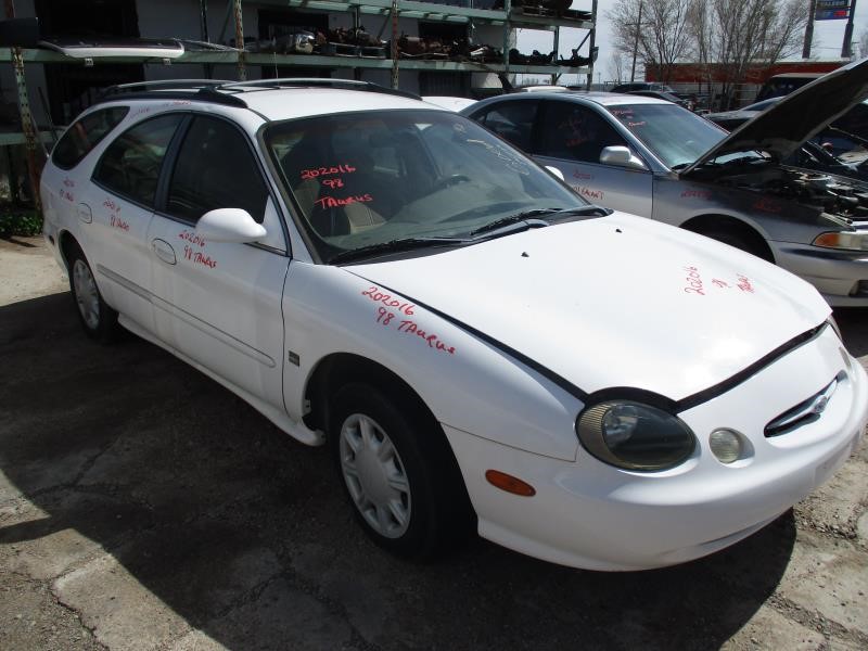 https://f005.backblazeb2.com/file/img-partshotlines-com/Inventory/SW30/Vehicle/6128_06.jpg