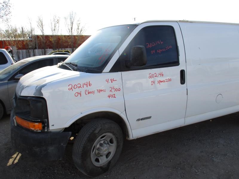 https://f005.backblazeb2.com/file/img-partshotlines-com/Inventory/SW30/Vehicle/6743_02.jpg