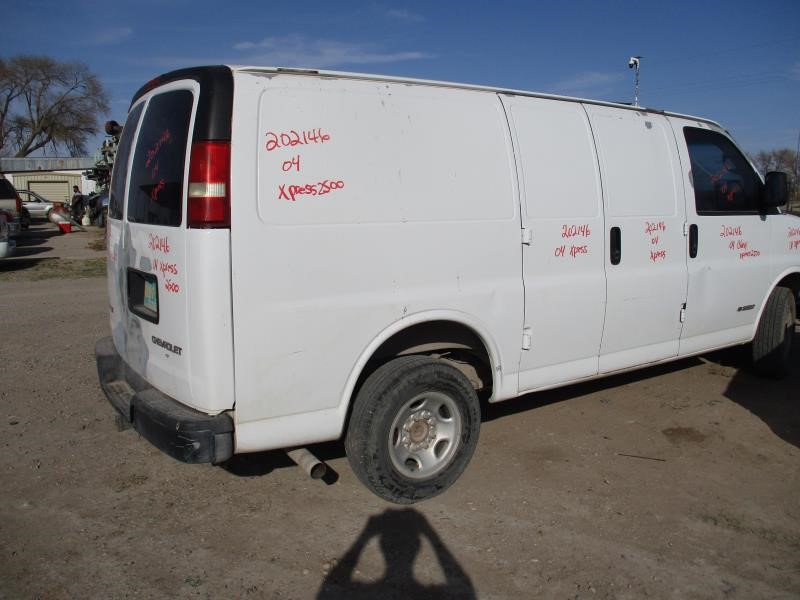 https://f005.backblazeb2.com/file/img-partshotlines-com/Inventory/SW30/Vehicle/6743_05.jpg