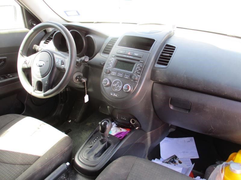 https://f005.backblazeb2.com/file/img-partshotlines-com/Inventory/SW30/Vehicle/7834_08.jpg