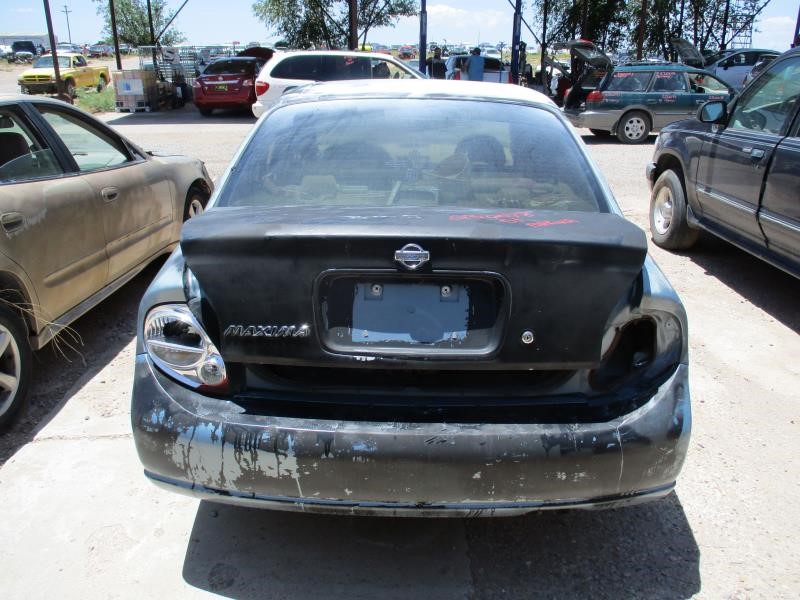 https://f005.backblazeb2.com/file/img-partshotlines-com/Inventory/SW30/Vehicle/8752_04.jpg