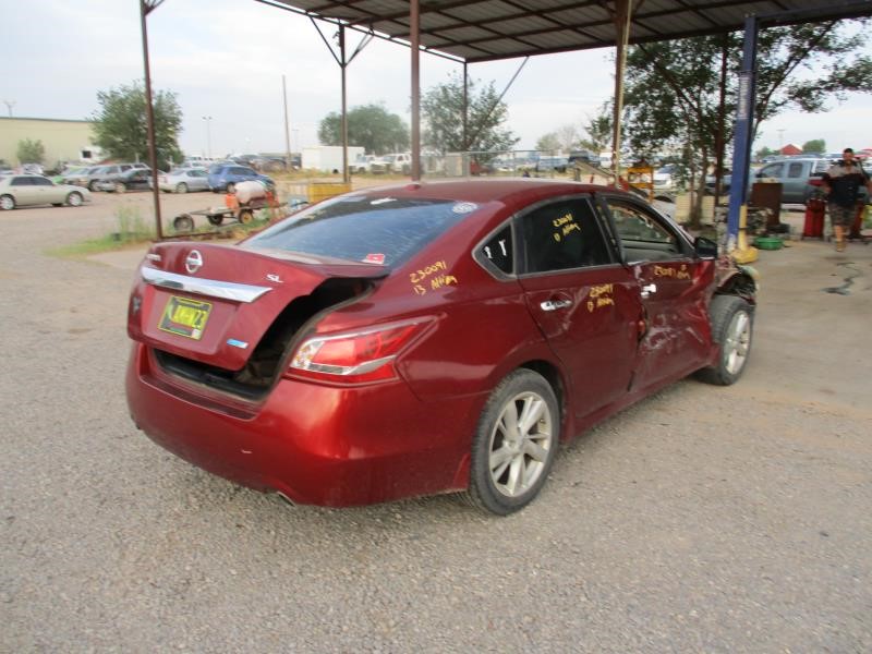 https://f005.backblazeb2.com/file/img-partshotlines-com/Inventory/SW30/Vehicle/8801_05.jpg