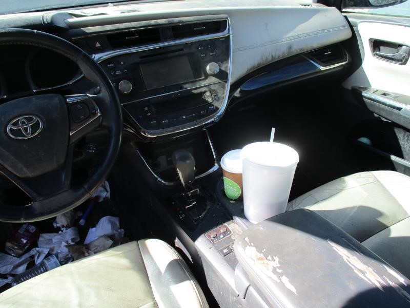 https://f005.backblazeb2.com/file/img-partshotlines-com/Inventory/SW30/Vehicle/9153_07.jpg