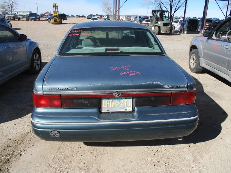 https://f005.backblazeb2.com/file/img-partshotlines-com/Inventory/SW30/Vehicle/9250_04.jpg
