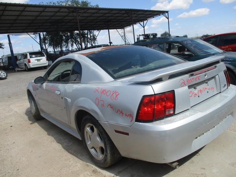 https://f005.backblazeb2.com/file/img-partshotlines-com/Inventory/SW30/Vehicle/9596_04.jpg