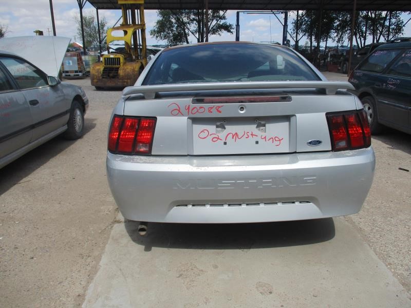 https://f005.backblazeb2.com/file/img-partshotlines-com/Inventory/SW30/Vehicle/9596_06.jpg