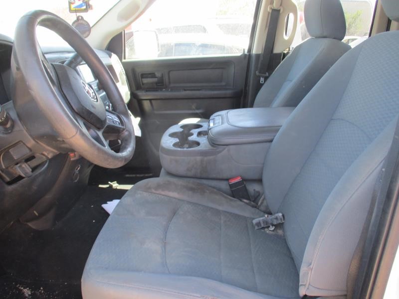 https://f005.backblazeb2.com/file/img-partshotlines-com/Inventory/SW30/Vehicle/9699_03.jpg