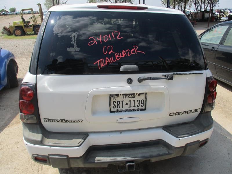 https://f005.backblazeb2.com/file/img-partshotlines-com/Inventory/SW30/Vehicle/9728_04.jpg