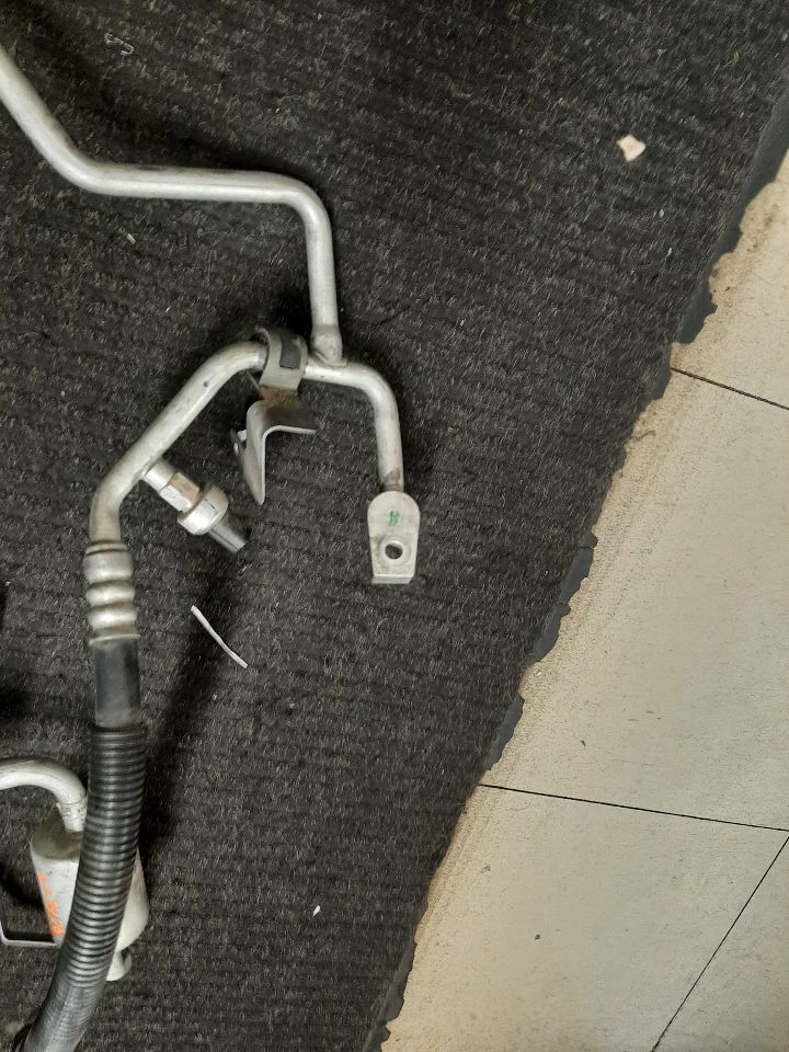 https://f005.backblazeb2.com/file/img-partshotlines-com/Inventory/SW48/Inventory/208476_02.jpg