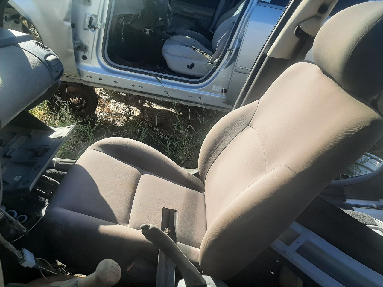 https://f005.backblazeb2.com/file/img-partshotlines-com/Inventory/SW48/Vehicle/3813_11.jpg