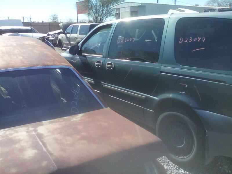 https://f005.backblazeb2.com/file/img-partshotlines-com/Inventory/SW48/Vehicle/5215_06.jpg