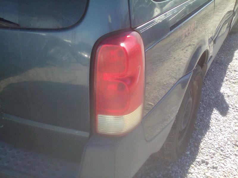 https://f005.backblazeb2.com/file/img-partshotlines-com/Inventory/SW48/Vehicle/5215_10.jpg
