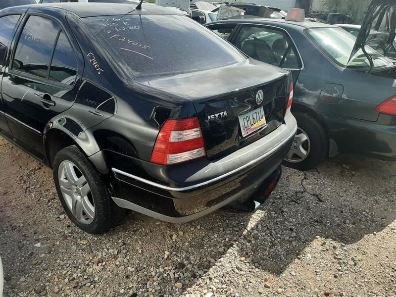 https://f005.backblazeb2.com/file/img-partshotlines-com/Inventory/SW48/Vehicle/5376_04.jpg