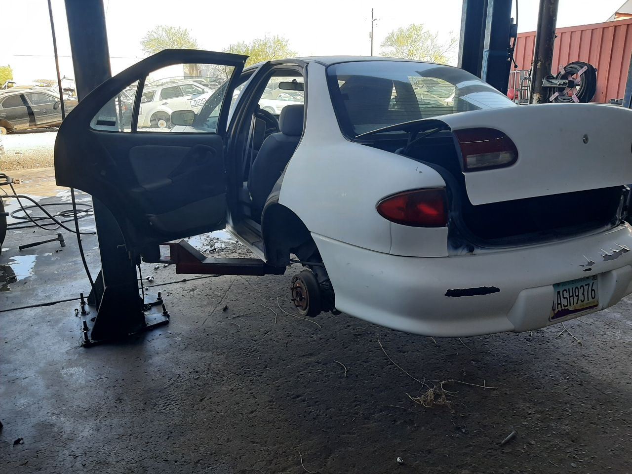 https://f005.backblazeb2.com/file/img-partshotlines-com/Inventory/SW48/Vehicle/5504_08.jpg