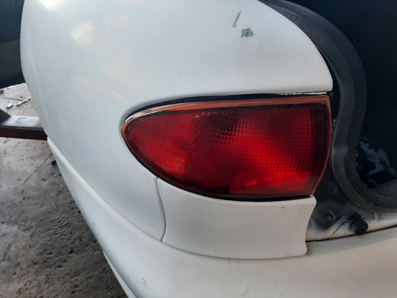https://f005.backblazeb2.com/file/img-partshotlines-com/Inventory/SW48/Vehicle/5504_10.jpg