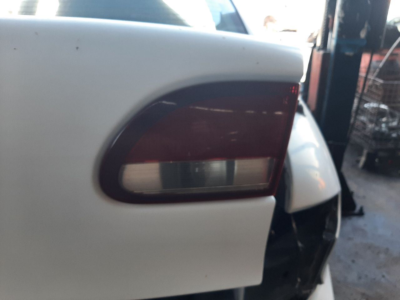 https://f005.backblazeb2.com/file/img-partshotlines-com/Inventory/SW48/Vehicle/5504_12.jpg
