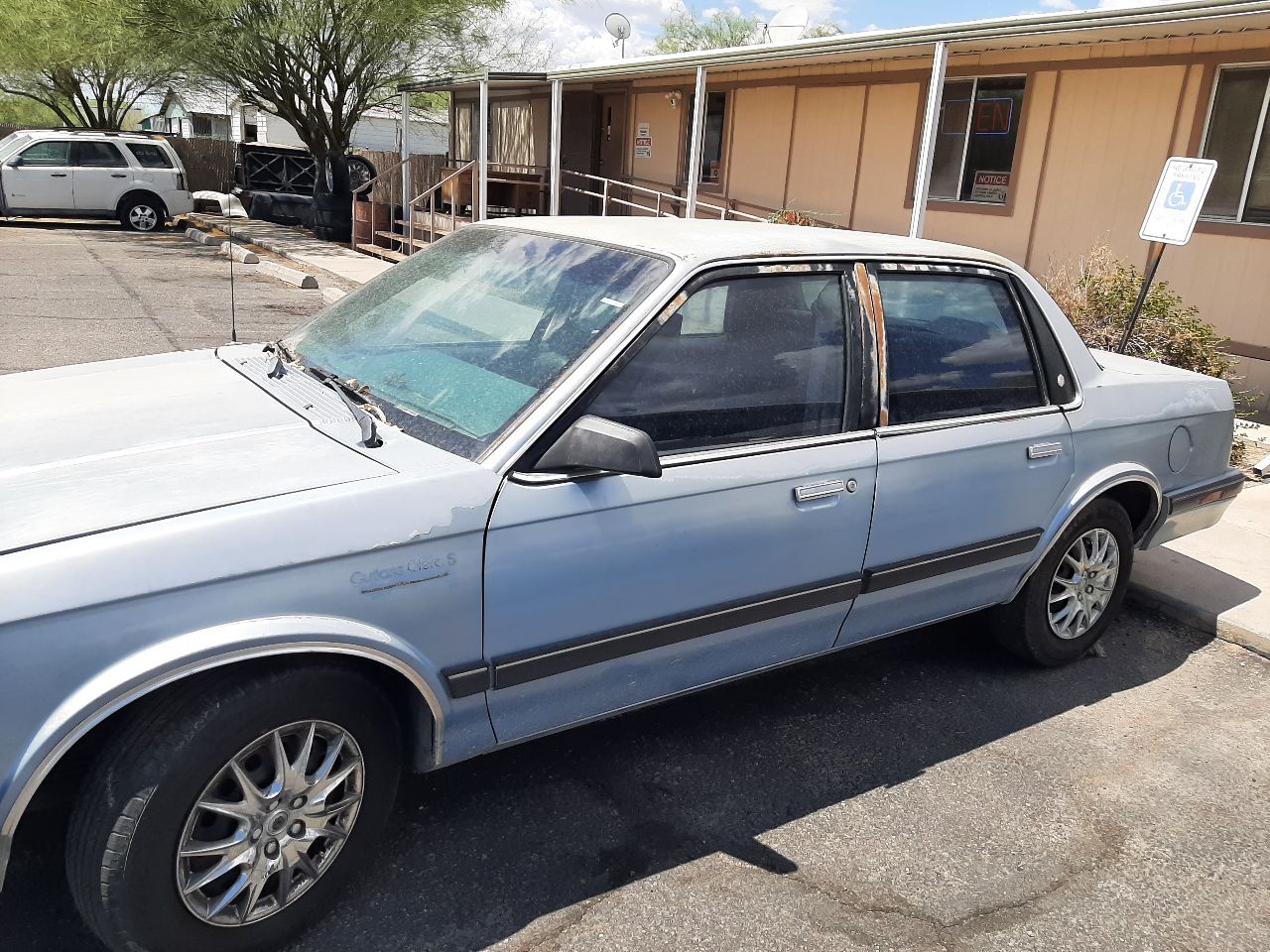 https://f005.backblazeb2.com/file/img-partshotlines-com/Inventory/SW48/Vehicle/5676_03.jpg