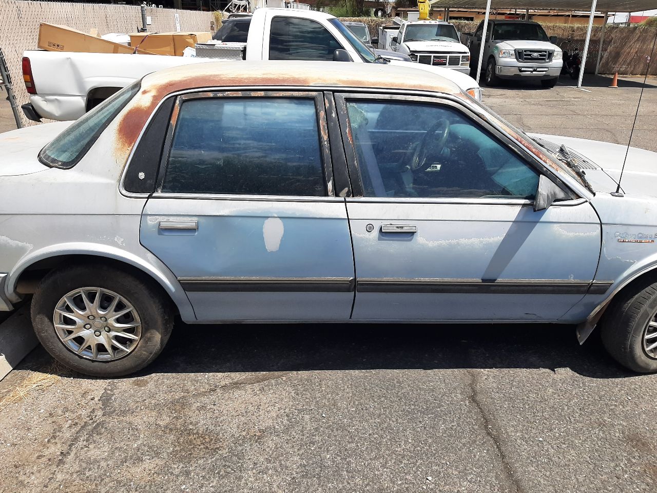 https://f005.backblazeb2.com/file/img-partshotlines-com/Inventory/SW48/Vehicle/5676_07.jpg