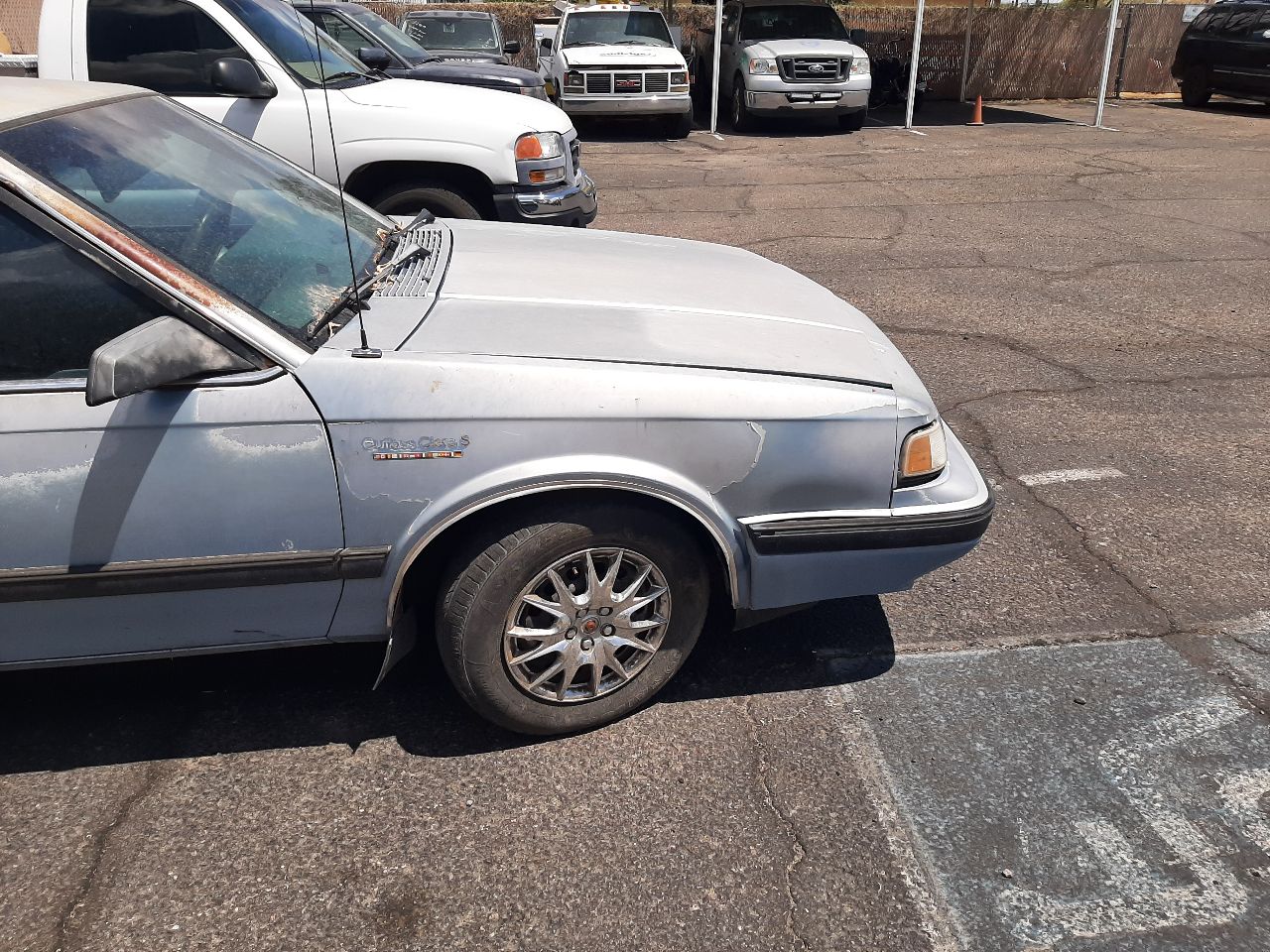 https://f005.backblazeb2.com/file/img-partshotlines-com/Inventory/SW48/Vehicle/5676_08.jpg